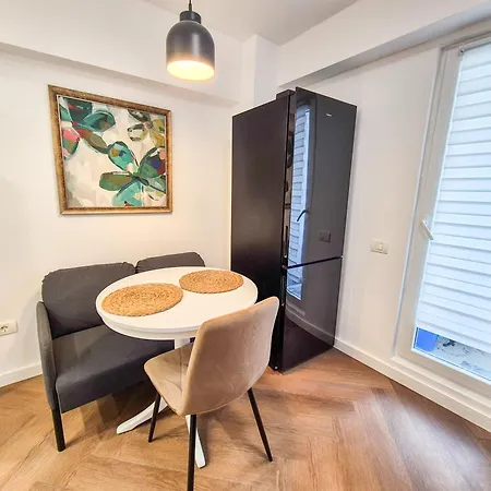 Cozy Escape Near Timpuri Noi - Self Check-in Bucharest